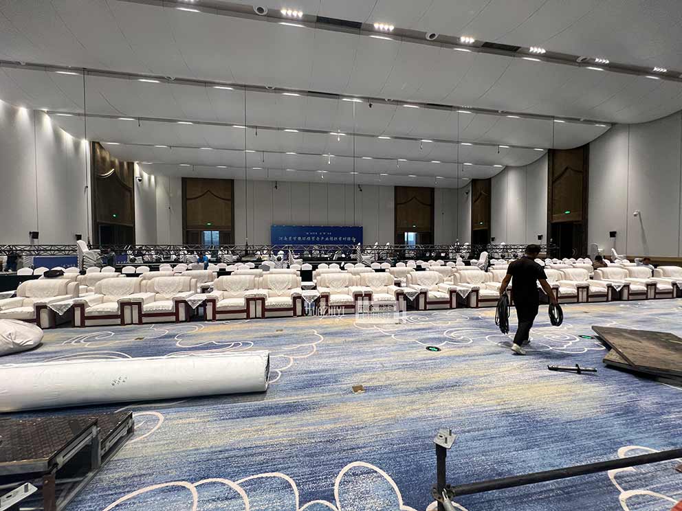 鄭州沙發出租布置會議內場中南海布藝沙發
